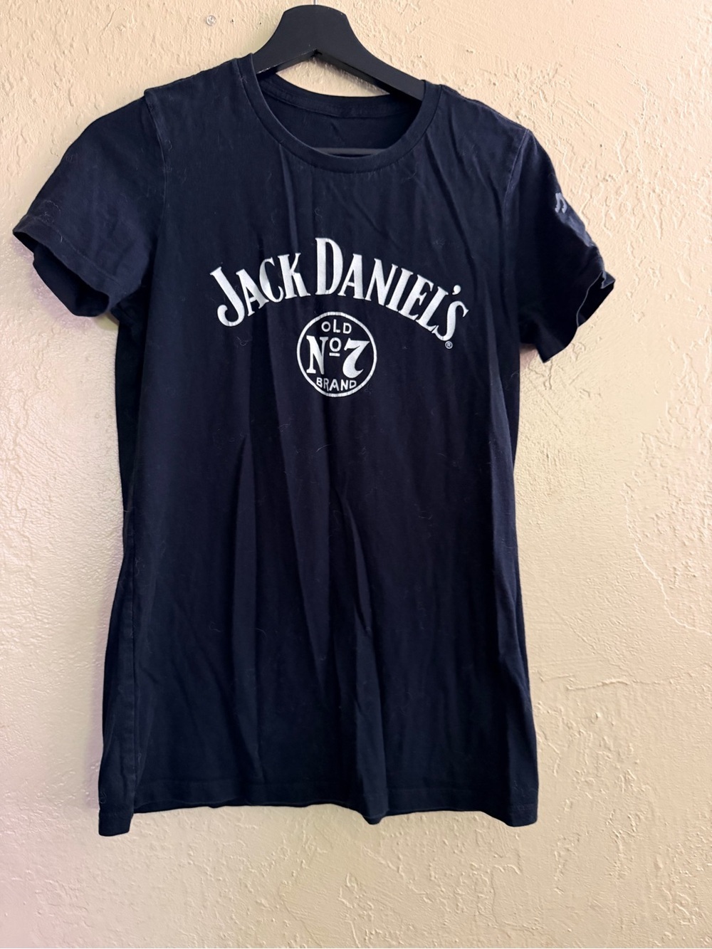 Jack Daniel's Black Logo Tee pit to pit 18", length 27"